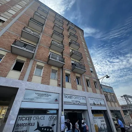 Arbi Venice Station 게스트하우스 *