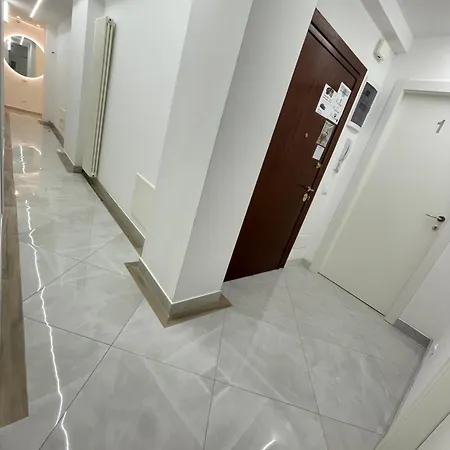 Πανσιόν Arbi Venice Station 3*
