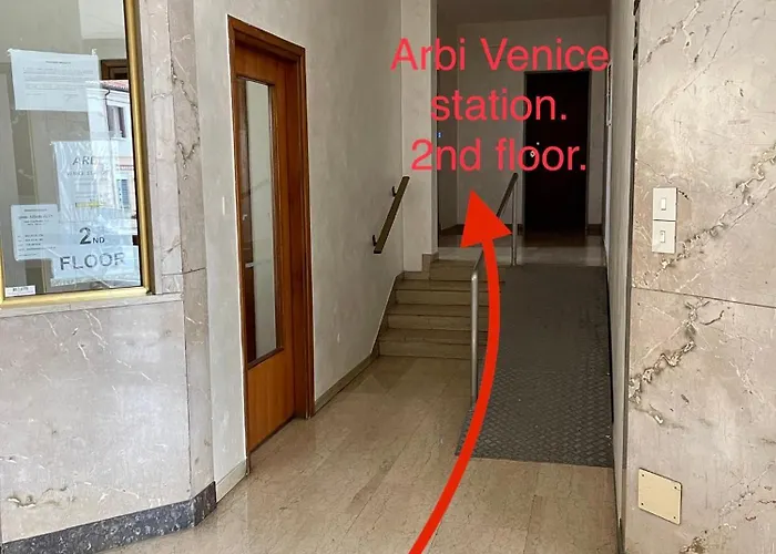 Casa de hóspedes Arbi Venice Station