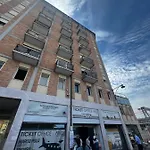 Arbi Venice Station 招待所 3*