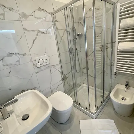 Gæstehus Arbi Venice Station 3*